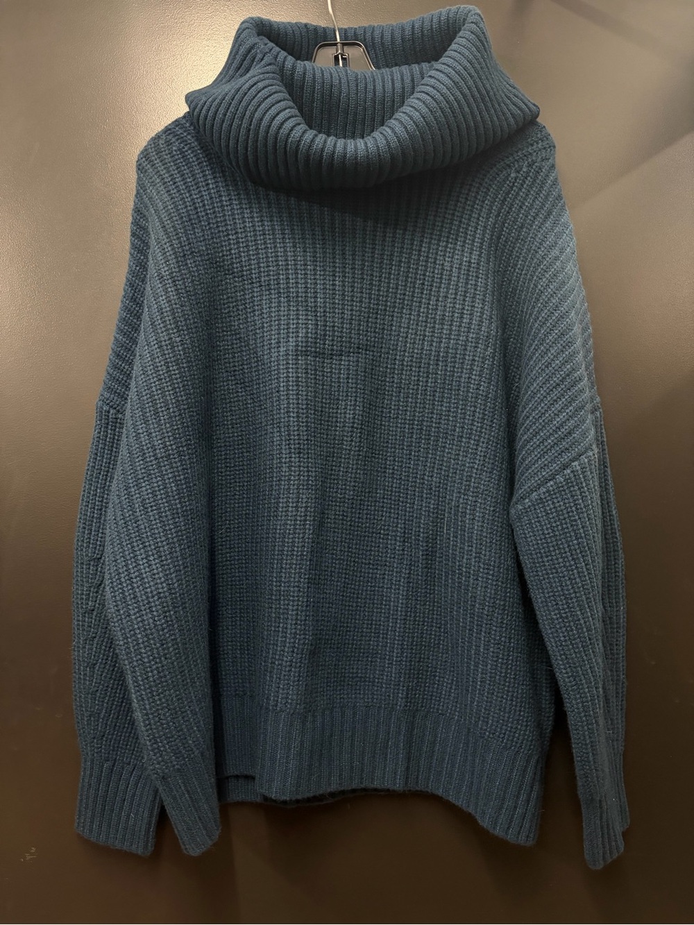 NAADAM Blue Turtleneck Ribbed Cashmere Sweater